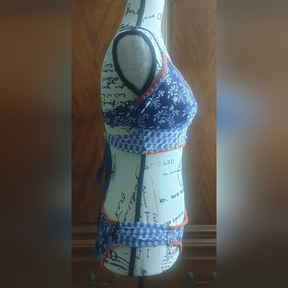 BOHO Style Blue and White Floral Bikini Set - Picture 5 of 8